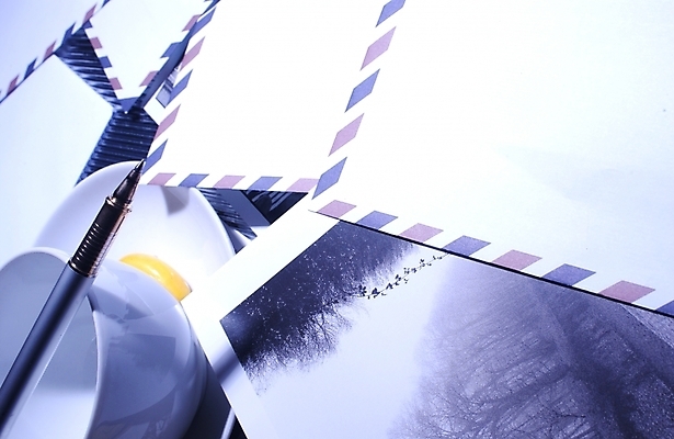 포토 JPG 백그라운드 비즈니스 문구용품 봉투 근접촬영 사람없음 필기구 펜 볼펜 사무용품 커피잔 편지 오브젝트 국제우편 국내포토 커피 뷰포인트 잔 우편물 파일형식