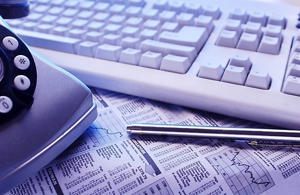 포토 JPG 백그라운드 비즈니스 근접촬영 사람없음 컴퓨터 펜 키보드 신문 전화기 오브젝트 통화 국내포토 뷰포인트 모션 간행물 전자제품 필기구 뉴스 파일형식