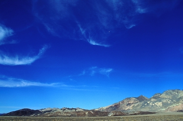 포토 JPG 구름 해외풍경 자연 하늘 산 풍경 초원 사람없음 사막 황무지 국내포토 자연요소 해외 생태계 파일형식
