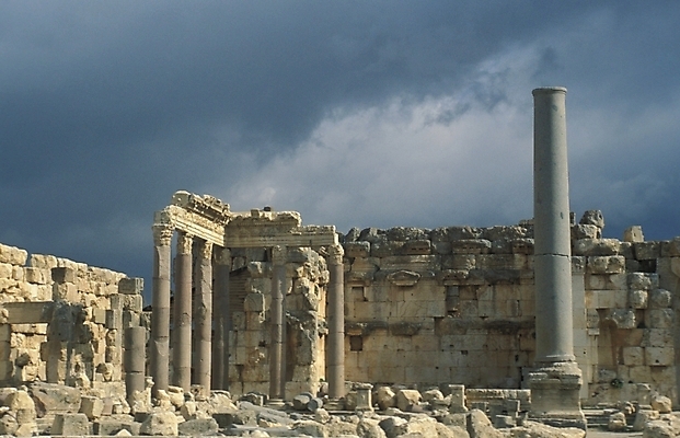 포토 JPG 주간 해외풍경 해외 시설물 건축물 건축 유럽 외국문화 여행 고건축 유적 중동 유적지 유럽건축 신전 사람없음 야외 관광지 문화재 기둥 레바논 바알벡신전 국내포토 자연요소 전통 나라 문화 서양건축 풍경 파일형식