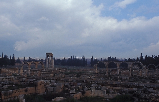 포토 JPG 주간 해외풍경 시설물 건축물 건축 외국문화 여행 고건축 유적 중동 유적지 자연 풍경 사람없음 야외 관광지 문화재 레바논 국내포토 자연요소 전통 해외 나라 문화 생태계 파일형식