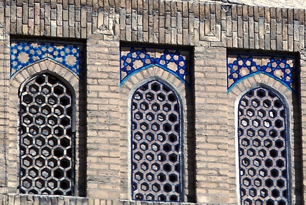 포토 JPG 해외풍경 시설물 건축물 현대건축 건축 외국문화 중동 창문 사람없음 건물 건축부분 창살 우즈베키스탄 우즈베키스탄문화 국내포토 동양문화 해외 나라 문화 풍경 중앙아시아 파일형식