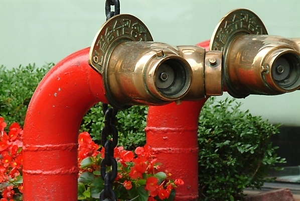 포토 JPG 시설물 건축 사람없음 시설 소방시설 소방용수 소방용수시설 송수관 연결송수관 국내포토 건축물 파일형식