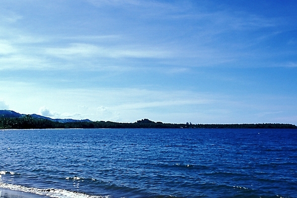 포토 JPG 주간 구름 해외풍경 물결 바다 외국문화 백그라운드 자연 하늘 산 풍경 사람없음 야외 오세아니아 파푸아뉴기니 국내포토 자연요소 해외 나라 문화 생태계 파일형식