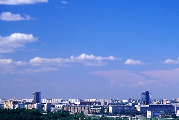 포토 JPG 주간 구름 해외풍경 유럽 외국문화 백그라운드 자연 하늘 풍경 빌딩 사람없음 야외 건물 도시 러시아 상업시설 국내포토 자연요소 해외 건축물 나라 문화 시설 생태계 상업 파일형식