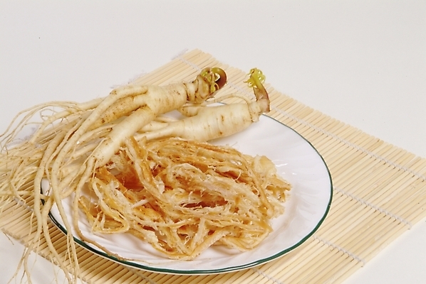 포토 JPG 스튜디오촬영 접시 음식 의학 사람없음 치료 약 한의학 약재 한약재 인삼 약초 한약 안주 중복 김발 보양식품 삼복 국내포토 식기 실내 풀_식물 복날 삼 건강식품 파일형식