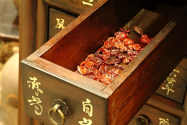 포토 JPG 한국문화 한국전통 전통 문화 가구 의학 전통소품 한국 사람없음 약 한의학 약재 한약재 한약 오브젝트 서랍장 고가구 한약장 국내포토 동양문화 아시아 생활용품 파일형식