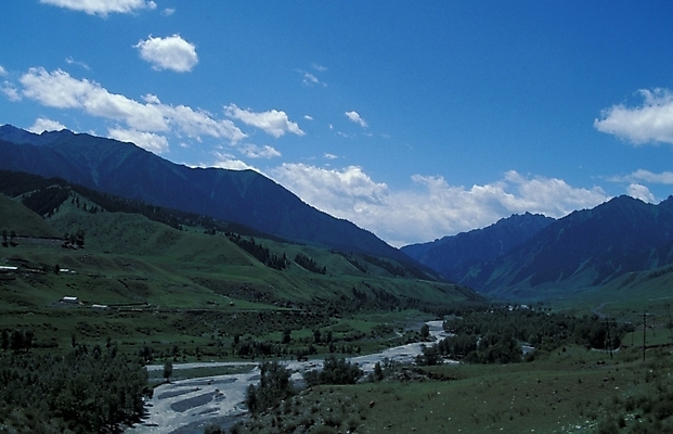 포토 JPG 주간 구름 해외풍경 자연 하늘 산 풍경 초원 사람없음 야외 강 강줄기 국내포토 자연요소 해외 생태계 파일형식