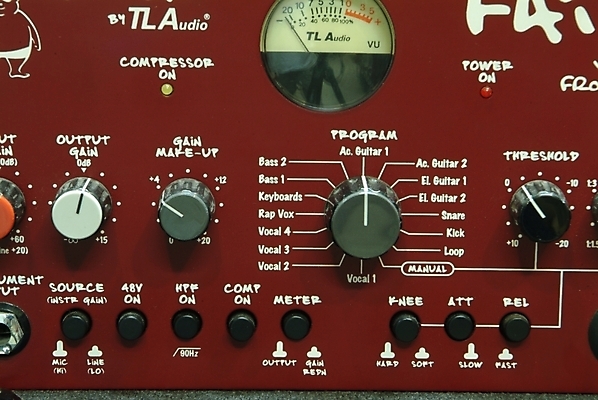 포토 JPG 음향기기 사람없음 기계 중장비 산업장비 부속품 믹서 오브젝트 산업재료 믹싱기계 국내포토 산업 전자제품 장비 파일형식