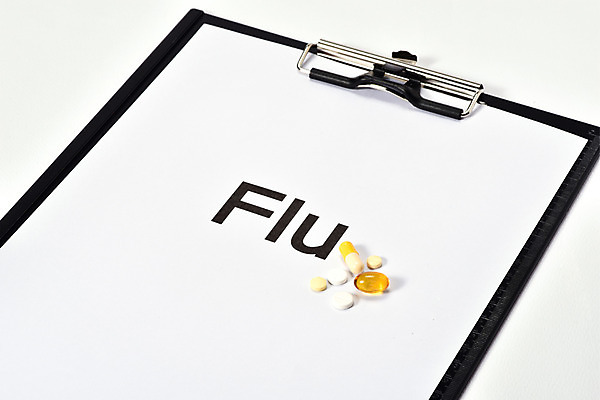 포토 JPG 스튜디오촬영 실내 건강 근접촬영 사람없음 알약 약 건강관리 바이러스 감기 오브젝트 흰배경 예방 문서 파일 감기약 면역력 서류판 인플루엔자 전염병 환절기 국내포토 계절 뷰포인트 백그라운드 의학 관리 내부 사무용품 흰색 질병 파일형식