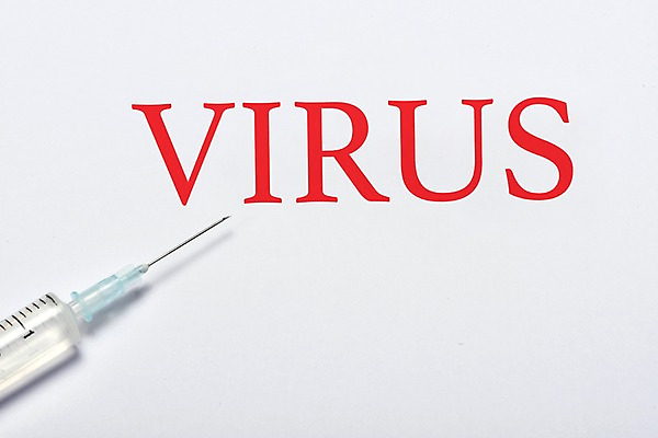 포토 JPG 스튜디오촬영 실내 건강 주사기 사람없음 빨간색 하이앵글 건강관리 바이러스 감기 오브젝트 흰배경 예방 면역력 백신 예방접종 전염병 환절기 플랫레이 부스터샷 국내포토 계절 뷰포인트 컬러 백그라운드 의학 의료기기 관리 내부 흰색 플랫 질병 접종 파일형식