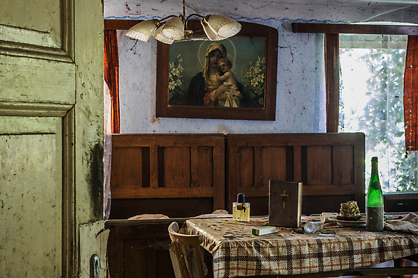 포토 JPG 해외이미지 벽 건축양식 창문 주택 이야기 사람없음 건물 탐험 역사 빌라 천연기념물 발견 떠남 무인 옛날 파멸 해외포토 건축물 건축 컨셉 모션 파일형식 소멸 이미지허브