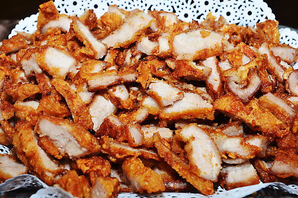 포토 JPG 해외이미지 접시 문화 음식 빵 조각 백그라운드 다이어트 탁자 치즈 마늘 육류 돼지고기 요리 동양인 사람없음 빨간색 갈색 일본 식사 저녁식사 중국 튀김 흰색 신선 돼지 맛 자르기 굽기 피부 매움 양배추 점심식사 폭식 깊이 해외포토 식기 아시아 컬러 가구 컨셉 채소 식재료 포유류 모션 유제품 건강 인종 신체부위 구이 파일형식 이미지허브