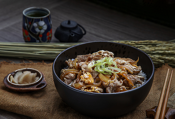 포토 JPG 해외이미지 식물 전통 아시아 문화 음식 백그라운드 다이어트 채소 재료 젓가락 밥 양파 건강 돼지고기 요리 동양인 사람없음 목재 식당 계란 일본 식사 저녁식사 신선 돼지 사발 달콤 맛 녹차 먹기 삼베 피클 슬라이스 생강 점심식사 채식주의자 핸드메이드 일본음식 해외포토 나무 나라 컨셉 포유류 모션 수저 육류 인종 차_음료 상점 알 사기그릇 채식 절임 파일형식 천_직물 이미지허브