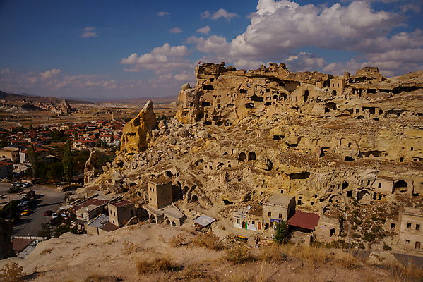 포토 JPG 해외이미지 공원 아시아 여행 자연 산 요정 파노라마 카파도키아 굴뚝 풍경 사람없음 야외 여름 마을 계곡 바위 시골 역사 동굴 재산 땅 언덕 부식 화산 장면 사암 칠면조 내추럴 석회암 옛날 전국 지질학 튀르키예 해외포토 계절 공공시설 교육 나라 조류 촬영기법 금융 암석 돌_바위 생태계 파일형식 이미지허브