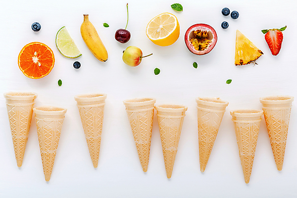 포토 JPG 해외이미지 오렌지 딸기 바나나 사람없음 체리 사과 레몬 파인애플 블루베리 라임 아이스크림콘 패션후르츠 해외포토 과일 열대과일 콘 파일형식 이미지허브