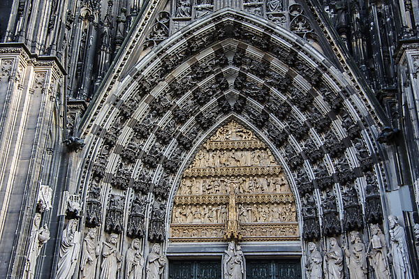 포토 JPG 해외이미지 사람없음 숫자 성당 교회 탑 기도 사찰 성자 첨탑 숭배 쾰른 해외포토 문자 건축물 종교 종교건축 독일 건물 파일형식 이미지허브