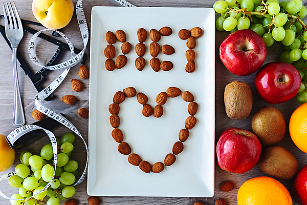 포토 JPG 해외이미지 라이프스타일 접시 웰빙 음식 스포츠 백그라운드 포크 컨셉 다이어트 오렌지 과일 텍스트 포도 건강 키위 사람없음 운동 여러개 주스 에너지 흰색 칼 아침식사 사과 몸무게 날씬함 측정 체육관 복숭아 테이프 아몬드 칼로리 계량기 고립 적자 카피스페이스 해외포토 식기 음료 컬러 다수 문구용품 생활 식사 공백 견과류 몸매 파일형식 이미지허브