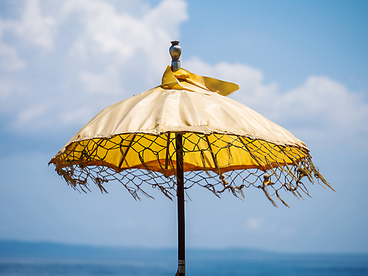 포토 JPG 해외이미지 전통 아시아 종교 문화 백그라운드 우산 자연 하늘 미술 동양인 사람없음 장식 파란색 태양 검은색 놀람 사찰 의식 심볼 질감 발리 인도네시아 숭배 힌두교 해외포토 자연요소 감정 나라 컬러 섬 종교건축 문화예술 표정 인종 생태계 파일형식 이미지허브