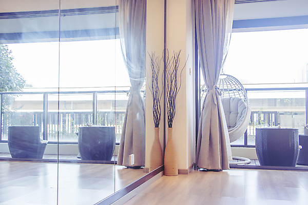 포토 JPG 해외이미지 디자인 벽 거실 건축양식 창문 새로움 바닥 아파트 주택 실내 사람없음 내부 목재 사무실 문 우주 방 흰색 벽난로 리빙 다락방 파케트 해외포토 나무 건축 컬러 컨셉 비즈니스 재료 건물 파일형식 이미지허브