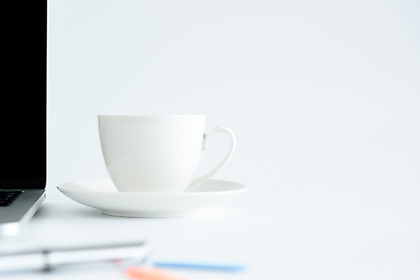 포토 JPG 해외이미지 접시 디자인 커피 음료 백그라운드 인터넷 오렌지 비즈니스 통신 유리 탁자 아침 그림자 사람없음 목재 그래픽 컵 파란색 노트북 빛 스마트폰 컴퓨터 사무실 펜 우주 스크린 검은색 공책 공백 머그컵 흰색 업무 플랫 은색 정상 디자이너 책상 레이아웃 위치 고립 해외포토 주간 나무 직업 식기 컬러 가구 과일 재료 재질 문구용품 전자제품 핸드폰 스마트기기 필기구 작업 파일형식 이미지허브