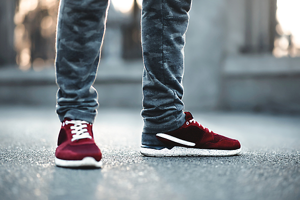 포토 JPG 해외이미지 라이프스타일 여자 도로 길 백그라운드 신발 컨셉 패턴 포장 건축양식 발 벽돌 거리 부츠 서기 성인 사람없음 야외 태양 노란색 유행 검은색 봄 산책 블록 회색 조약돌 청바지 도시 거친 보행로 정상 질감 양발 옛날 스타일 해외포토 자연요소 계절 건축 컬러 무늬 바지 교통시설 모션 휴식 사람 생활 신체부위 돌_바위 파일형식 이미지허브