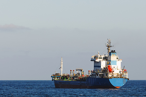 포토 JPG 해외이미지 산업 바다 비즈니스 교통시설 자연 해변 사람없음 야외 물 파란색 태양 맑음 장비 에너지 휘발유 석유 함선 연료 자원 공학 유조선 카피스페이스 해외포토 자연요소 교육 컬러 교통 배_교통 날씨 공백 시설 생태계 파일형식 이미지허브