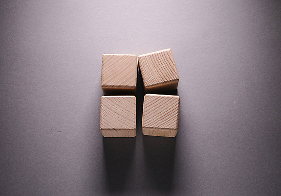 포토 JPG 해외이미지 모양 디자인 교육 어린이 백그라운드 컨셉 비즈니스 건축양식 놀이 추상 벽돌 아이디어 창조 사람없음 목재 상자 장난감 갈색 노란색 쌓기 탑 블록 유치원 기쁨 게임 흰색 놀이터 큐브 오브젝트 정사각형 만들기 심플 진행 개발 고립 해외포토 도형 나무 건축물 건축 감정 컬러 무늬 재료 모션 사람 파일형식 이미지허브