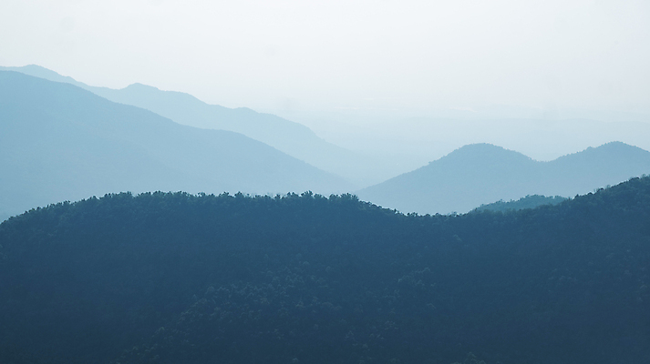 포토 JPG 해외이미지 나무 전통 호수 여행 잎 곡선 자연 하늘 아침 산 주택 파노라마 사람없음 야외 가로 물 여름 관광지 컬러풀 햇빛 마을 골짜기 계곡 고요 일몰 안개 가을 농촌 소나무 숲 명승지 조감도 해외포토 주간 자연요소 식물 계절 선 컬러 날씨 촬영기법 풍경 건물 태양 노을 시골 생태계 파일형식 이미지허브