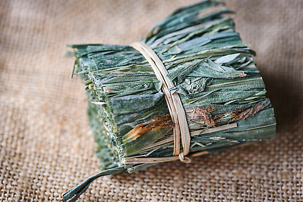 포토 JPG 해외이미지 식물 전통 문화 음료 백그라운드 잎 재료 자연 파프리카 건조 파슬리 건강 요리 사람없음 목재 빨간색 초록색 약 갈색 숟가락 검은색 중국 흰색 양념 그룹 사발 혼합 인도인 허브 유기농 날것 아로마 소금 향 카레 바질 로즈메리 내추럴 백리향 강황 해외포토 외국인 나무 웰빙 아시아 음식 컬러 채소 식재료 의학 수저 동양인 사기그릇 생태계 파일형식 이미지허브