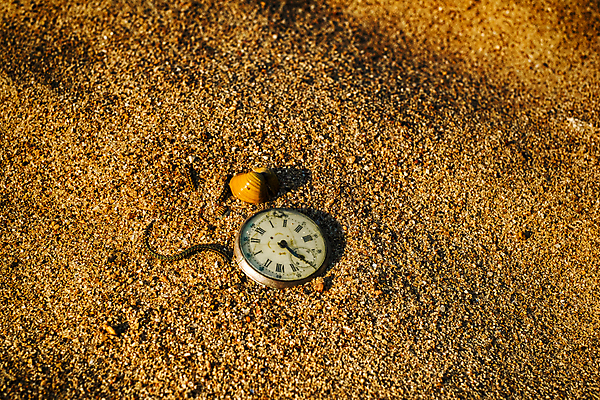 포토 JPG 해외이미지 모래 시계 컨셉 추상 사람없음 야외 숫자 일몰 수확 골동품 시간 황금 주머니 손목시계 질감 복고 과거 타이머 내추럴 마감 분 숨기 옛날 해외포토 문자 무늬 농업 장신구 모션 노을 파일형식 이미지허브