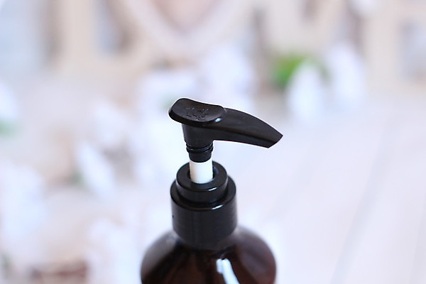 포토 JPG 해외이미지 템플릿 디자인 백그라운드 포장 장신구 유리 주택 사람없음 치료 갈색 라벨 상점 검은색 스파 목욕 화장품 공백 욕실 흰색 항아리 액체 컨테이너 플라스틱 크림 오브젝트 에코 신분 비누 로션 패키지 튜브 샴푸 펌프 내추럴 거짓 캡모자 목업 브랜딩 현실 해외포토 모자_잡화 산업 컬러 의학 재질 프레임 건물 위생용품 뷰티 환경 청결 도자기 파일형식 이미지허브