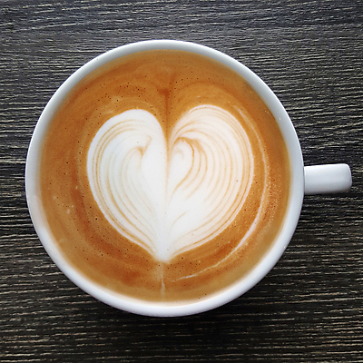 포토 JPG 해외이미지 디자인 커피 음료 음식 백그라운드 미술 사람없음 컵 갈색 초콜릿 검은색 이탈리아 거품 카페 우유 머그컵 수확 흰색 뜨거움 액체 달콤 아침식사 정상 굽기 크림 아로마 바리스타 카푸치노 에스프레소 고립 라떼 모카 카페인 스타일 해외포토 직업 식기 유럽 컬러 농업 문화예술 디저트 유제품 상점 식사 맛 구이 파일형식 이미지허브