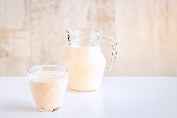 포토 JPG 해외이미지 전통 음료 음식 백그라운드 농업 다이어트 재료 유리 탁자 건강 사람없음 목재 우유 추위 흰색 시골 신선 조끼 액체 붓기 아침식사 상품 굽기 크림 상쾌 유기농 발효 쉐이크 유리주전자 내추럴 고립 단백질 러시아인 스무디 우크라이나 칼슘 핸드메이드 카피스페이스 해외포토 서양인 나무 웰빙 감정 유럽 산업 컬러 가구 모션 재질 주전자 유제품 식사 공백 외투 구이 영양소 파일형식 이미지허브