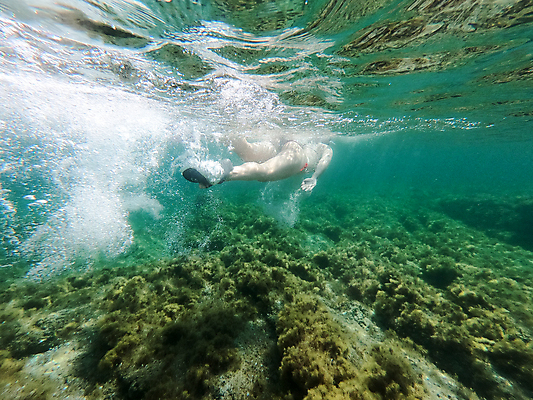 포토 JPG 해외이미지 라이프스타일 여자 스포츠 바다 포즈 신체 휴가 바닥 건강 어류 사람 사람없음 야외 물 파란색 햇빛 수중 수영 고요 젖음 탐험 스노클링 산호 발사 아래 순수 다이빙 장면 수영선수 암초 이국적 파라다이스 해외포토 자연요소 컬러 컨셉 운동선수 생활 태양 수중동물 수상스포츠 자포동물 방향 위치 수중스포츠 파일형식 이미지허브