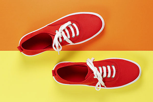 포토 JPG 해외이미지 옷 여자 운동화 신발 오렌지 새로움 사람없음 빨간색 노란색 유행 걷기 쌍 정상 스타일 해외포토 레이스천 컬러 컨셉 과일 모션 사람 직물 파일형식 이미지허브