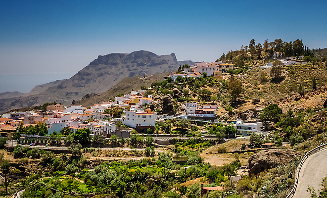 포토 JPG 해외이미지 전통 외관 꽃 할머니 벽 섬 여행 건축양식 하늘 지붕 산 거리 주택 풍경 사람없음 건물 세로 여름 마을 수확 시골 뜨거움 스페인 작음 빌라 언덕 그림 타운 스페인어 식민지 스타일 해외포토 식물 건축물 계절 여자 노년 건축 유럽 농업 도시 크기 파일형식 이미지허브