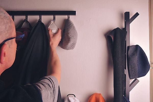 포토 JPG 해외이미지 백인 유럽 얼굴 여행 컨셉 배낭 교통시설 건강 가면 한명 사람 파란색 건강관리 중국 고통 추위 호흡기관 바이러스 보호 질병 군중 위험 일회용 예방 감염 지하 일반 돌봄 인플루엔자 전염병 해외포토 서양인 1 감정 나라 아시아 컬러 교통 가방 의학 모션 관리 신체부위 장기_의학 시설 파일형식 이미지허브