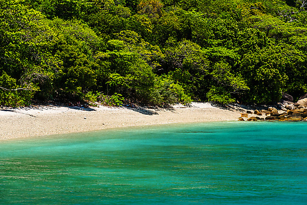 포토 JPG 해외이미지 구름 모래 바다 섬 여행 자연 하늘 휴가 산 파노라마 풍경 사람없음 초록색 물 여름 파란색 만 뜨거움 보트 산호 호주 정상 숲 언덕 휴양지 다이빙 암초 멀리 고립 돌무덤 이국적 터키석 파라다이스 수평선 해외포토 자연요소 계절 컬러 배_교통 촬영기법 수영 장소 무덤 오세아니아 자포동물 보석 생태계 수중스포츠 파일형식 이미지허브