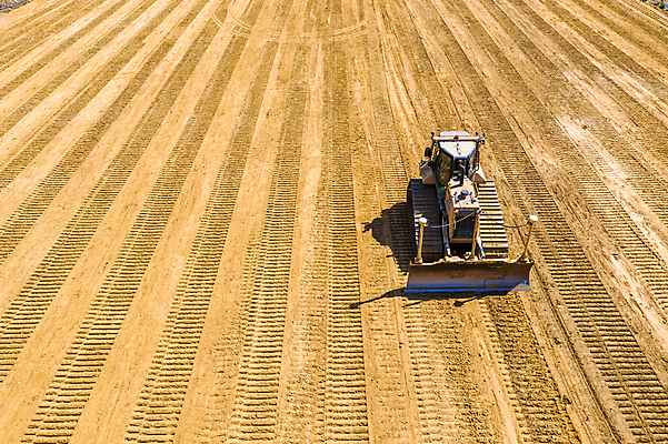 포토 JPG 해외이미지 유럽 산업 도로 모래 육상교통 비즈니스 건설업 사람없음 야외 가로 노란색 장비 건설현장 고속도로 작업장 수리 불도저 투자 먼지 공학 폴란드 해외포토 교육 나라 길 교통수단 컬러 교통시설 중장비 파일형식 이미지허브