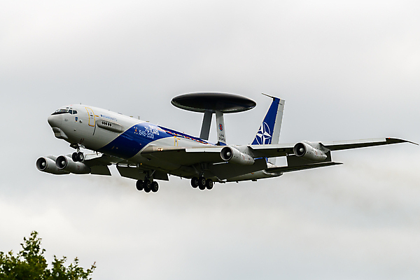 포토 JPG 해외이미지 기념일 유럽 하늘 비행기 사람없음 파란색 사진촬영 힘 클래식 큼 항공 군용 전쟁 관리자 대패 전국 제어 착륙 특별함 해외포토 나라 컬러 컨셉 항공교통 대중교통 군대 이벤트 촬영 크기 파일형식 이미지허브