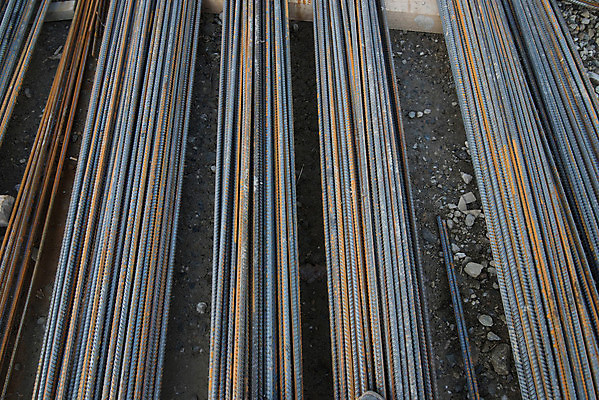 포토 JPG 해외이미지 주간 사람없음 야외 쌓기 건설현장 건설자재 철골 해외포토 자연요소 모션 건설업 파일형식 이미지허브