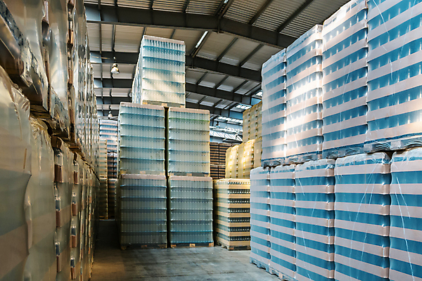 포토 JPG 해외이미지 식물 산업 음료 백그라운드 포장 공장 교통시설 모션 유리 새로움 바닥 맥주 실내 사람없음 내부 건물 파란색 빛 상자 상점 화물 팔레트 상품 주식 큼 컨테이너 배송 창고 상업 패키지 수납 소매 물류 짐싸기 격납고 신발장 줄서기 포장소품 공급 해외포토 건축물 컬러 교통 컨셉 공업 재질 주류 금융 운송업 크기 오브젝트 시설 포장재료 파일형식 이미지허브