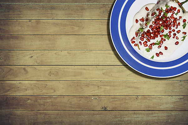 포토 JPG 해외이미지 템플릿 전통 접시 음식 백그라운드 채소 고추 탁자 멕시코 기념 프레임 실내 파슬리 육류 요리 씨앗 사람없음 가로 초록색 식사 소고기 흰색 신선 뜨거움 12월 배열 크림 호두 석류 후추 칠레 그라나다 독립 살사댄스 카피스페이스 해외포토 식물 식기 컬러 가구 북아메리카 과일 식재료 내부 공백 견과류 춤 날짜 남아메리카 스페인 향신료 파일형식 이미지허브