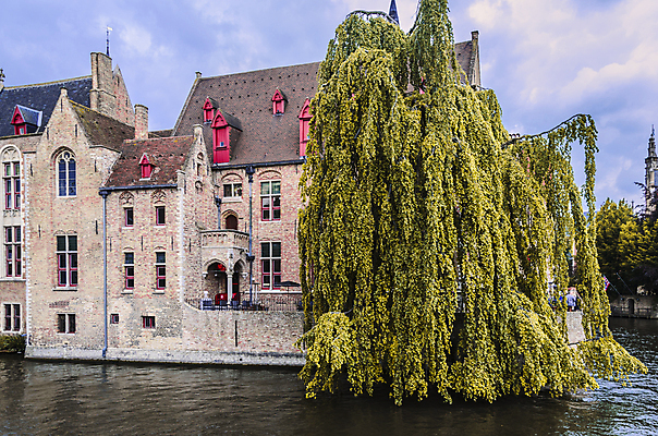 포토 JPG 해외이미지 주간 나무 전통 유럽 여행 건축양식 자연 휴가 주택 풍경 사람없음 야외 건물 물 빛 강 도시풍경 햇빛 반사 여행객 짐 도시 중세 역사 운하 벨기에 내추럴 방법 옛날 채널 해외포토 자연요소 식물 건축물 건축 나라 사람 태양 생태계 서유럽 파일형식 이미지허브