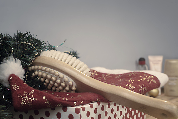 포토 JPG 해외이미지 백그라운드 컨셉 크리스마스 신체 휴가 전등 새해 기념 건강 선물 사람없음 목재 장식 가로 크리스마스트리 스파 인사 마사지 크림 주기 풍선 스킨케어 카피스페이스 해외포토 나무 기념일 재료 모션 조명 뷰티 공백 예절 파일형식 이미지허브