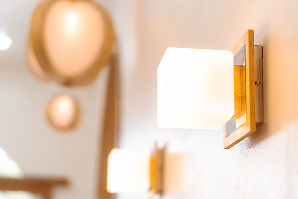 포토 JPG 해외이미지 디자인 백그라운드 유리 호텔 추상 휴가 조명 주택 매달리기 사람없음 야외 장식 파란색 빛 정원 힘 황혼 활발 방 에너지 수확 흰색 램프 축하 고급 저녁 천장 복고 빛망울 광 스타일 해외포토 컬러 컨셉 무늬 농업 모션 재질 숙소 건물 일몰 야간 파일형식 이미지허브