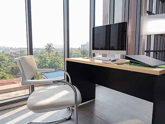 포토 JPG 해외이미지 직업 라이프스타일 디자인 백그라운드 컨셉 인터넷 회사 비즈니스 창문 탁자 주택 직장 사람없음 노트북 컴퓨터 사무실 우주 건강관리 디지털 모니터 방 장비 업무 작업실 바이러스 질병 저녁 디자이너 책상 보안 감염 돌봄 전염병 제어 프리랜서 해외포토 가구 의학 모션 건강 관리 안전 건물 생활 전자제품 작업 야간 파일형식 이미지허브