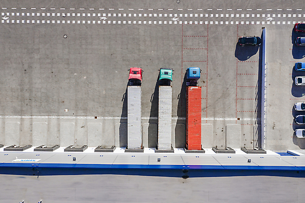 포토 JPG 해외이미지 식물 산업 도로 농업 비즈니스 공장 교통시설 안테나 풍경 사람없음 건물 환경 금속 장비 에너지 화물 도시 제조 정상 컨테이너 창고 상업 탱크 수납 짐차 무거움 물류 드론 철강 터미널 해외포토 건축물 길 교통 통신 공업 자동차 재질 운송업 무게 시설 파일형식 이미지허브