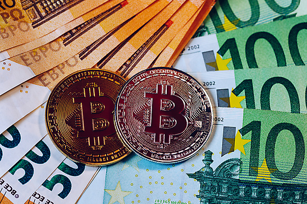 포토 JPG 해외이미지 백그라운드 지폐 돈 인터넷 비즈니스 사람없음 금융 경제 디지털 동전 웹 유로 시장 황금 암호 구매 심볼 무역 투자 상업 전자 환율 토막 전자상거래 가상 가상화폐 해외포토 산업 쇼핑 재산 파일형식 이미지허브